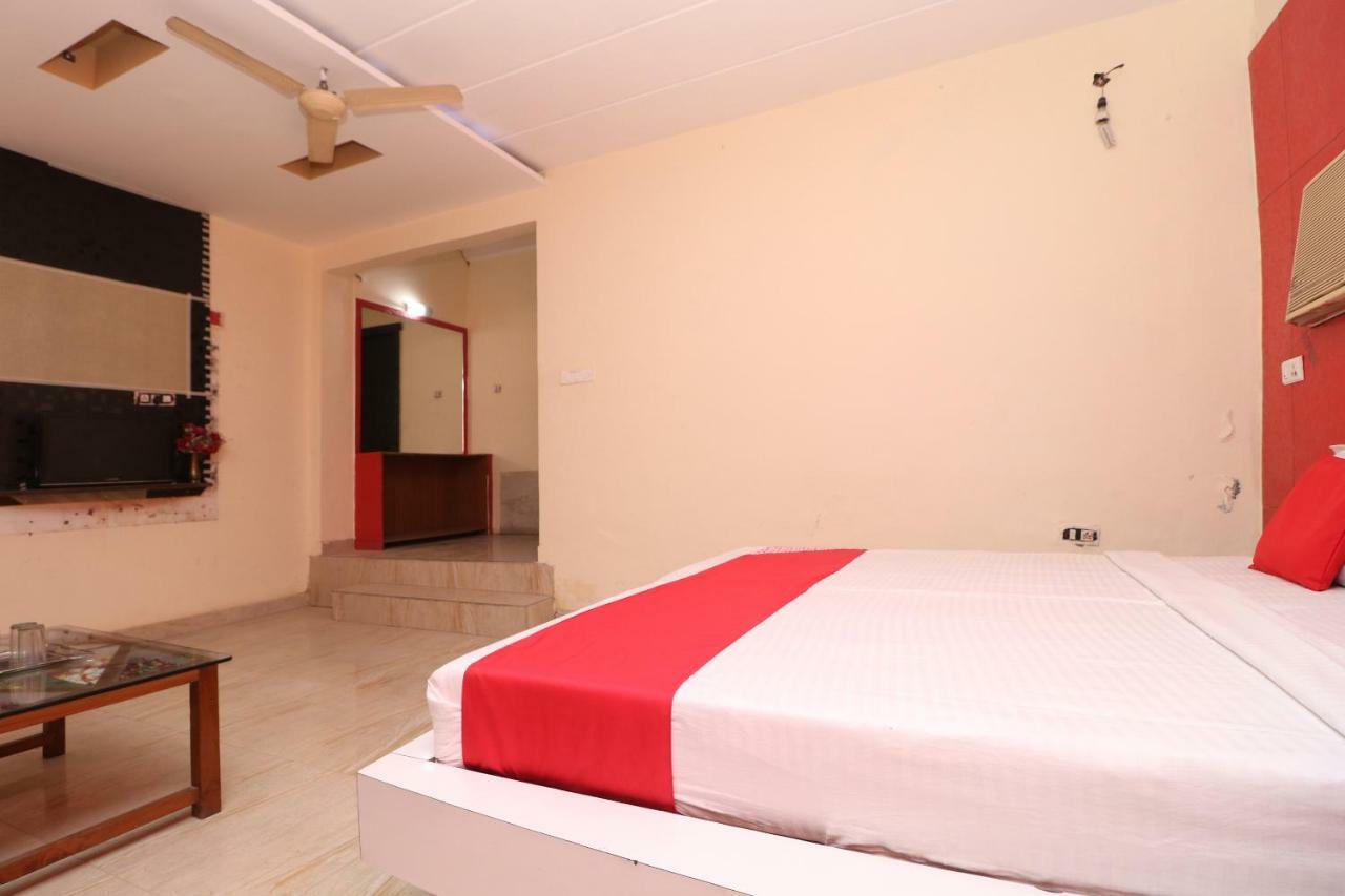 Oyo 29852 Hotel Golden View Abadpura المظهر الخارجي الصورة