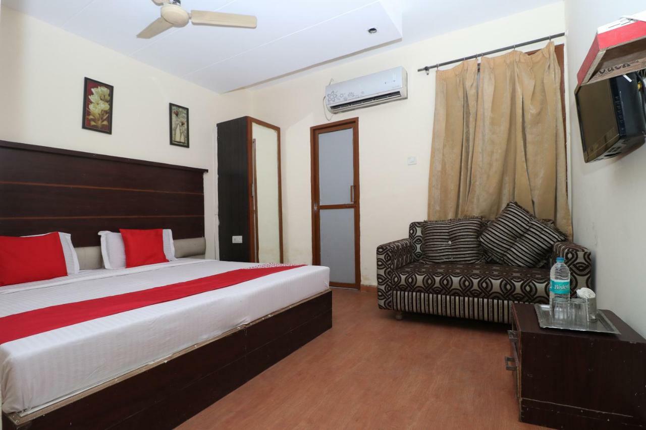 Oyo 29852 Hotel Golden View Abadpura المظهر الخارجي الصورة