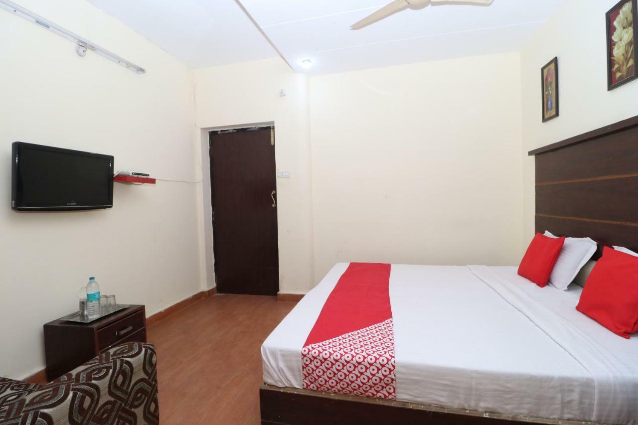 Oyo 29852 Hotel Golden View Abadpura المظهر الخارجي الصورة